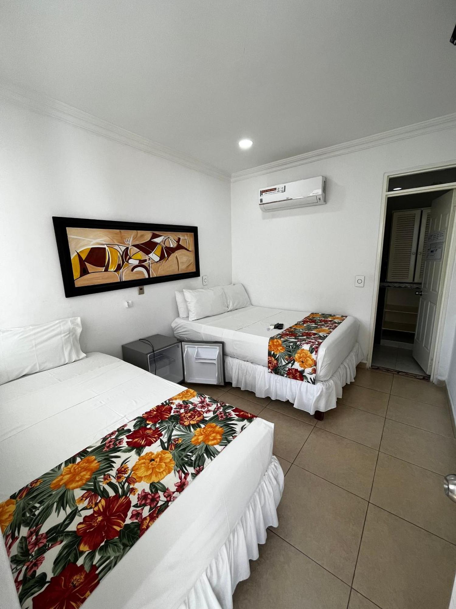 Hotel Zamba Girardot Buitenkant foto