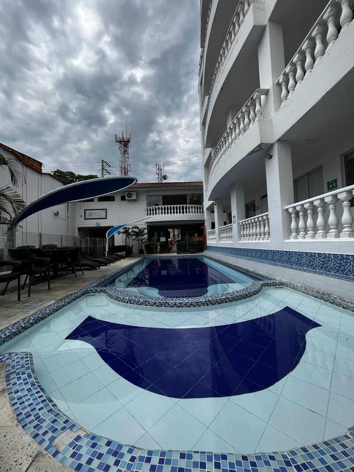 Hotel Zamba Girardot Buitenkant foto