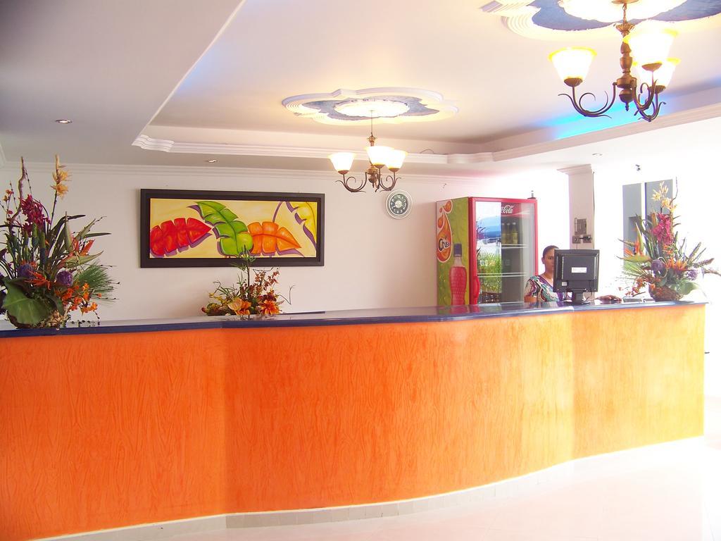 Hotel Zamba Girardot Buitenkant foto